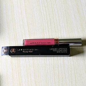 Anastasia Beverly Hills liquid lipstick